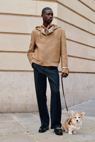 Look 24